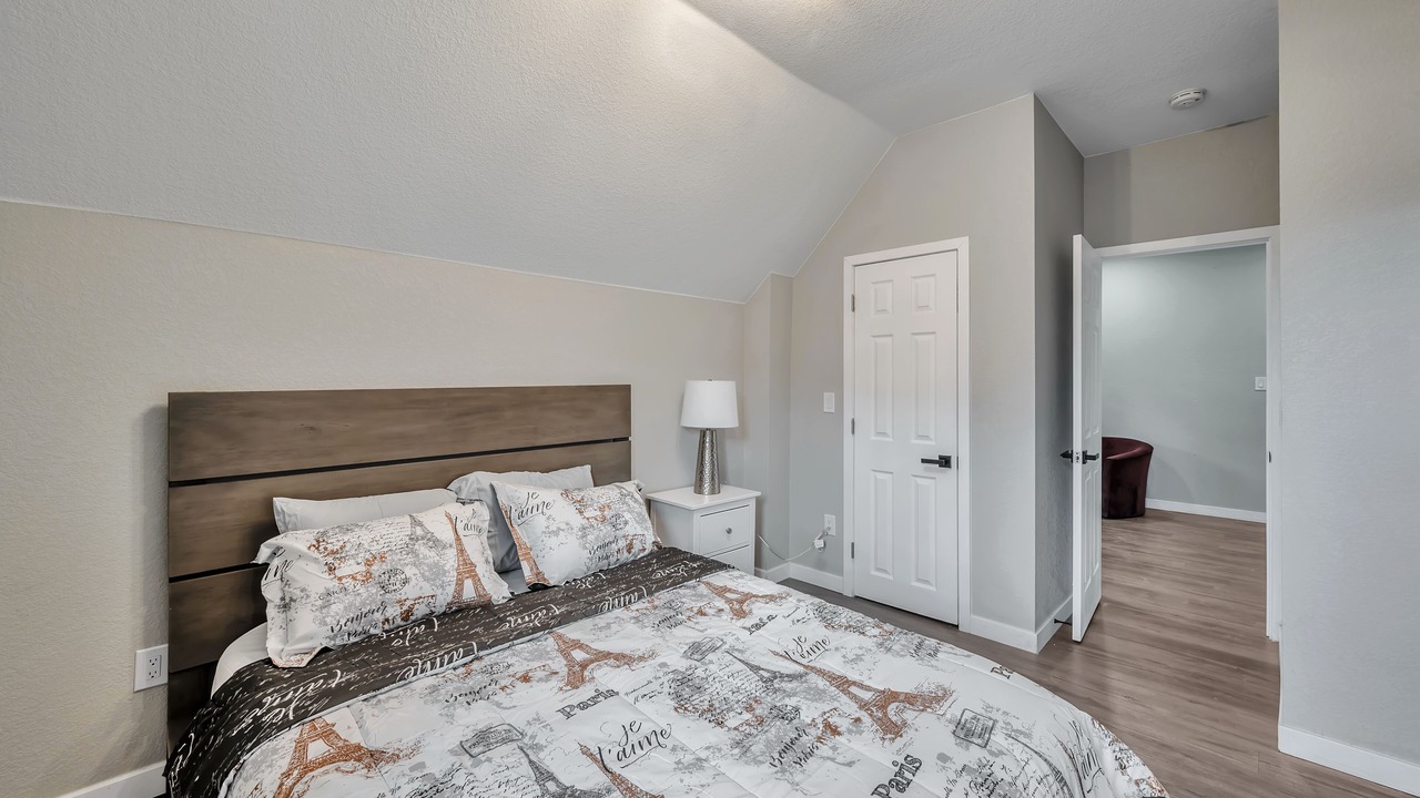 Photo of Bedroom in Speer