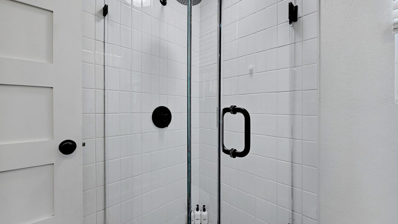 Photo of Bathroom in Dawson