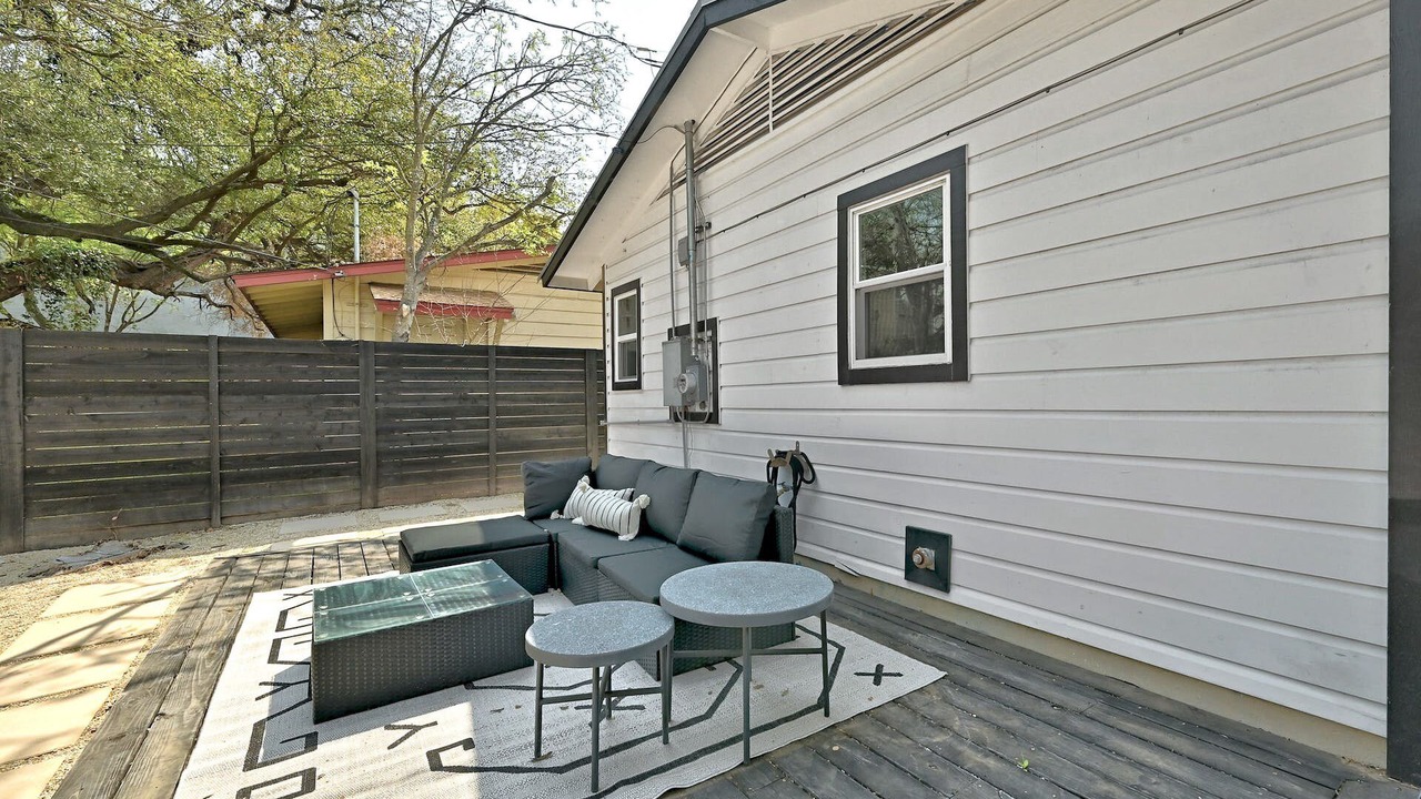 Photo of Outdoor in Dawson