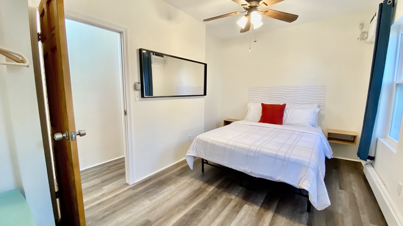 Photo of Bedroom in Quincy