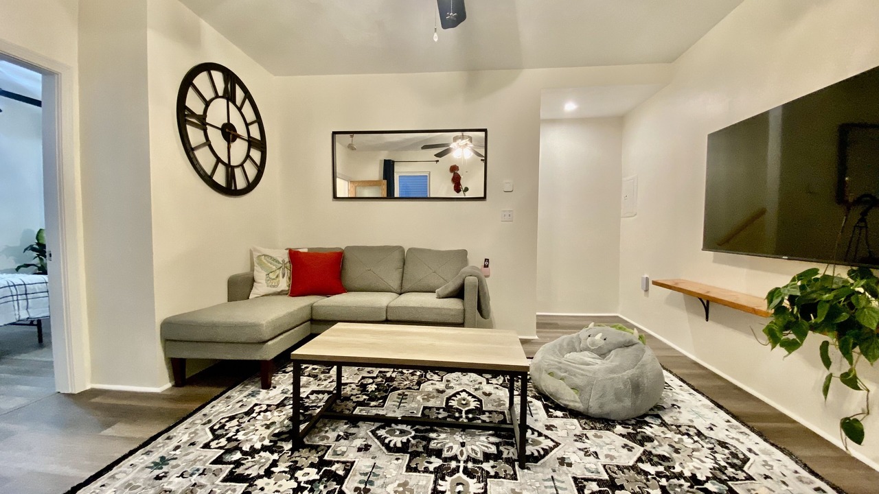 Photo of Livingroom in Quincy