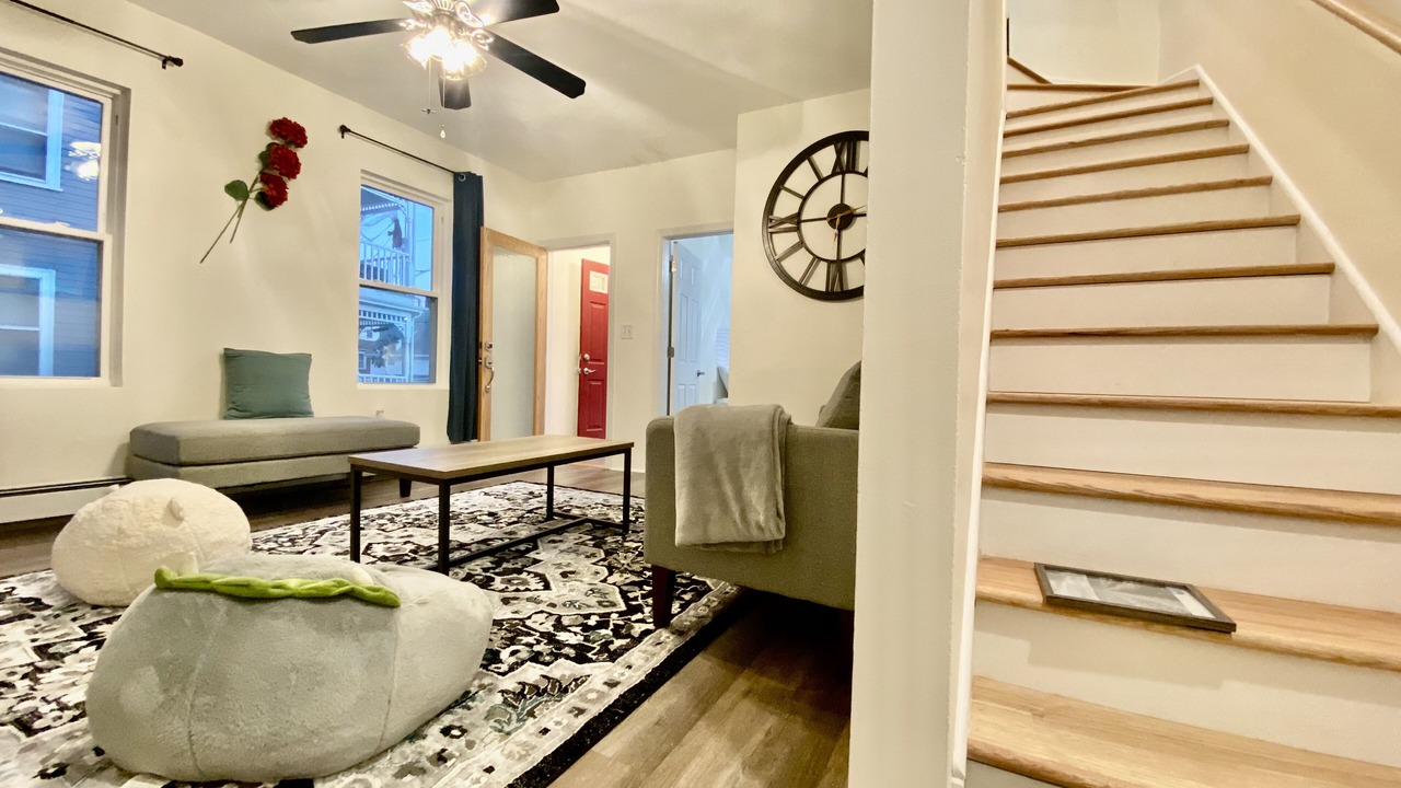 Photo of Livingroom in Quincy