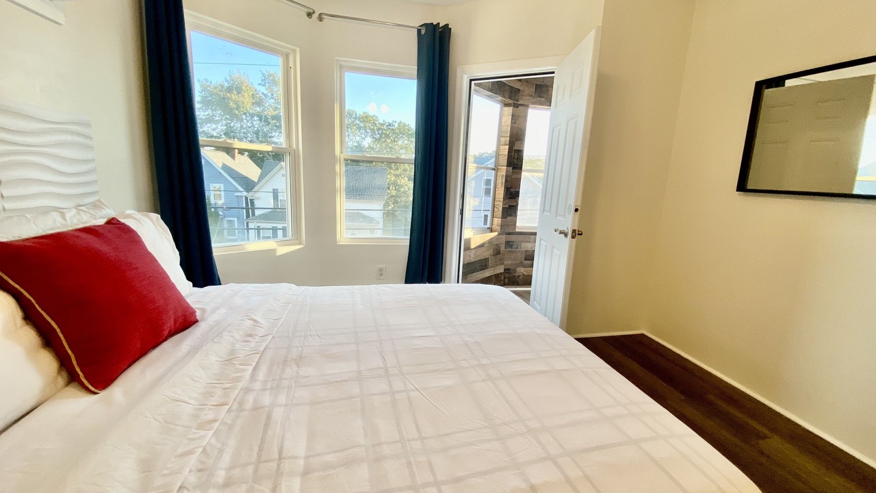 Photo of Bedroom in Quincy