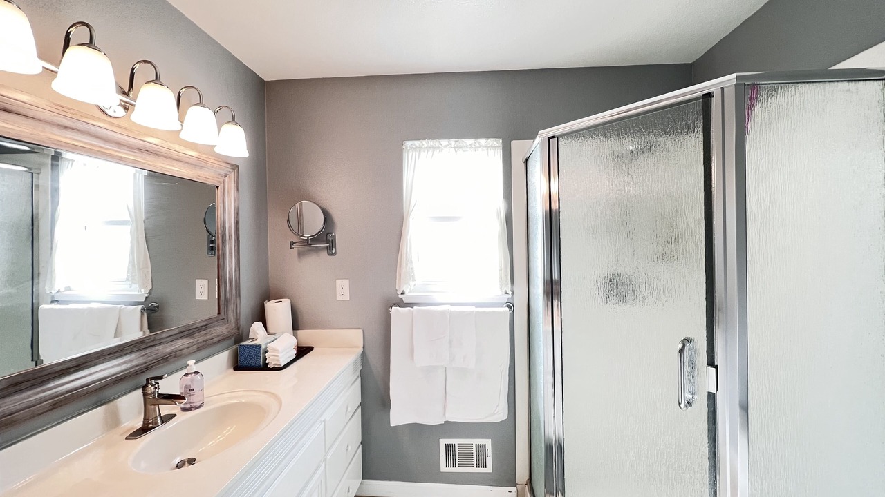 Photo of Bathroom in Discovery Bay