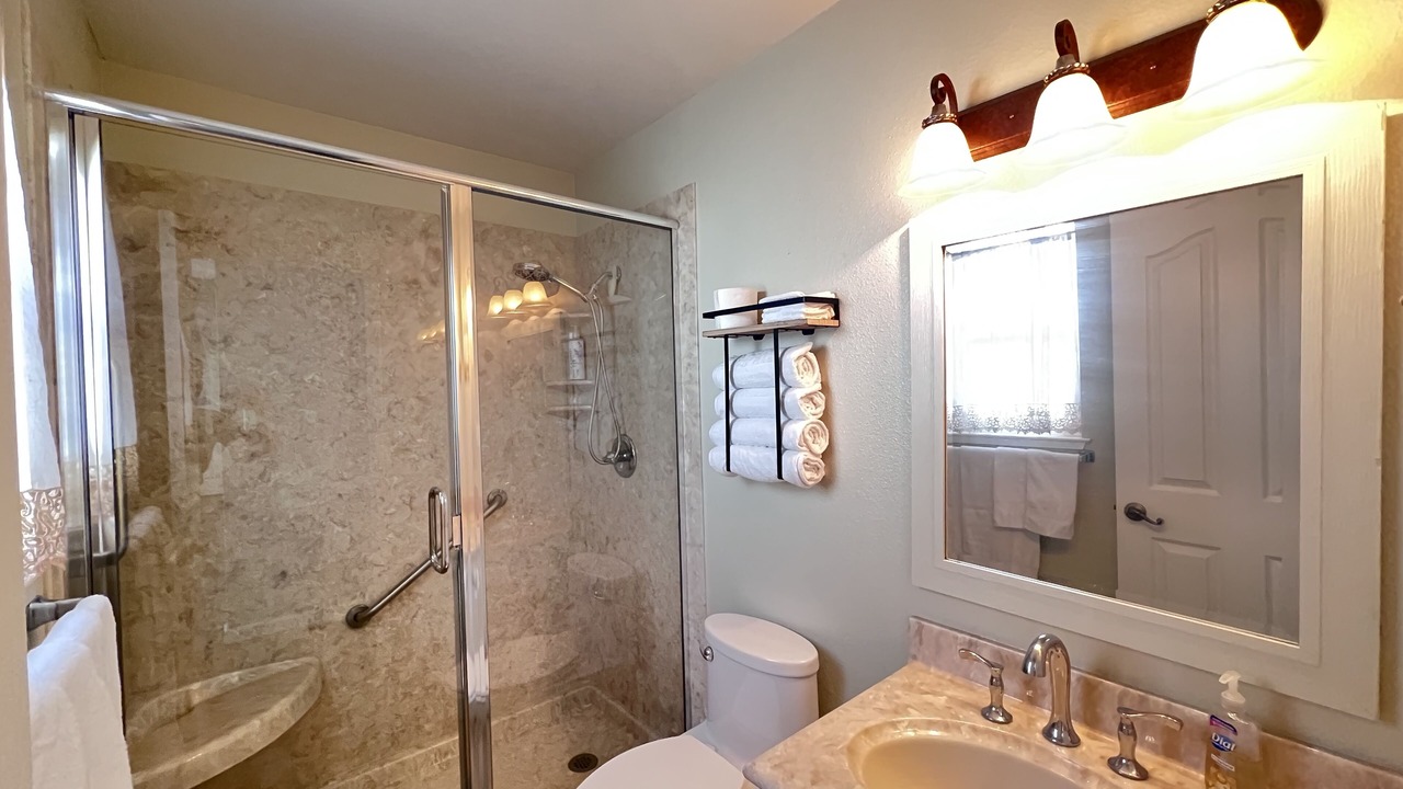 Photo of Bathroom in Discovery Bay