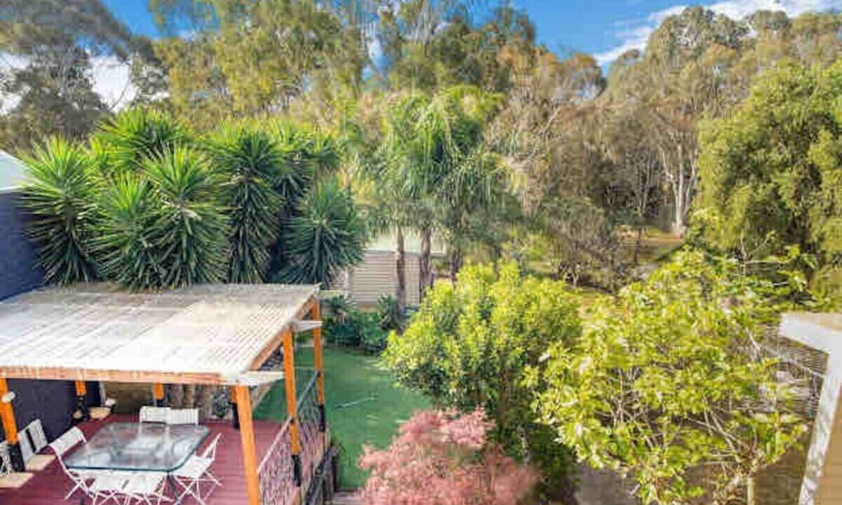 Photo of Outdoor in Kew