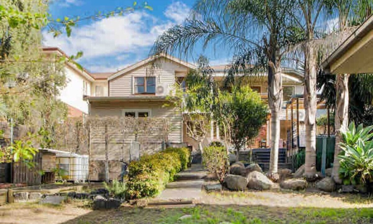 Photo of Outdoor in Kew