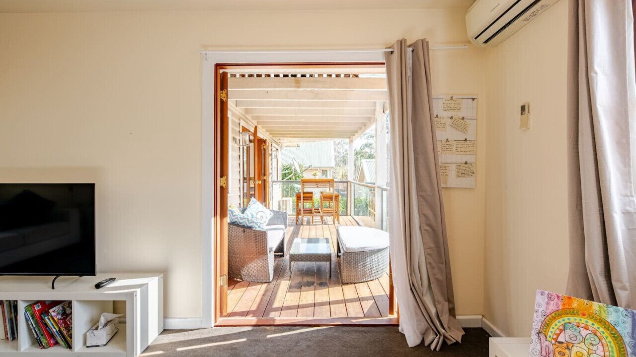 Photo of Livingroom in Kew