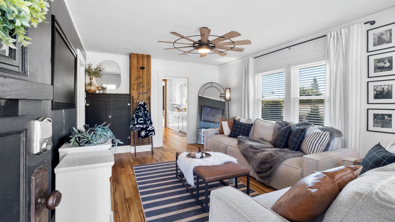 Photo of Livingroom in Snohomish