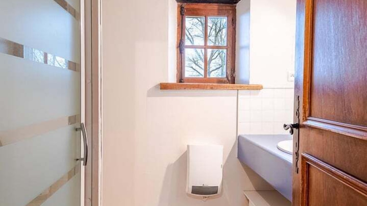 Photo of Bathroom in Beaumont-Village