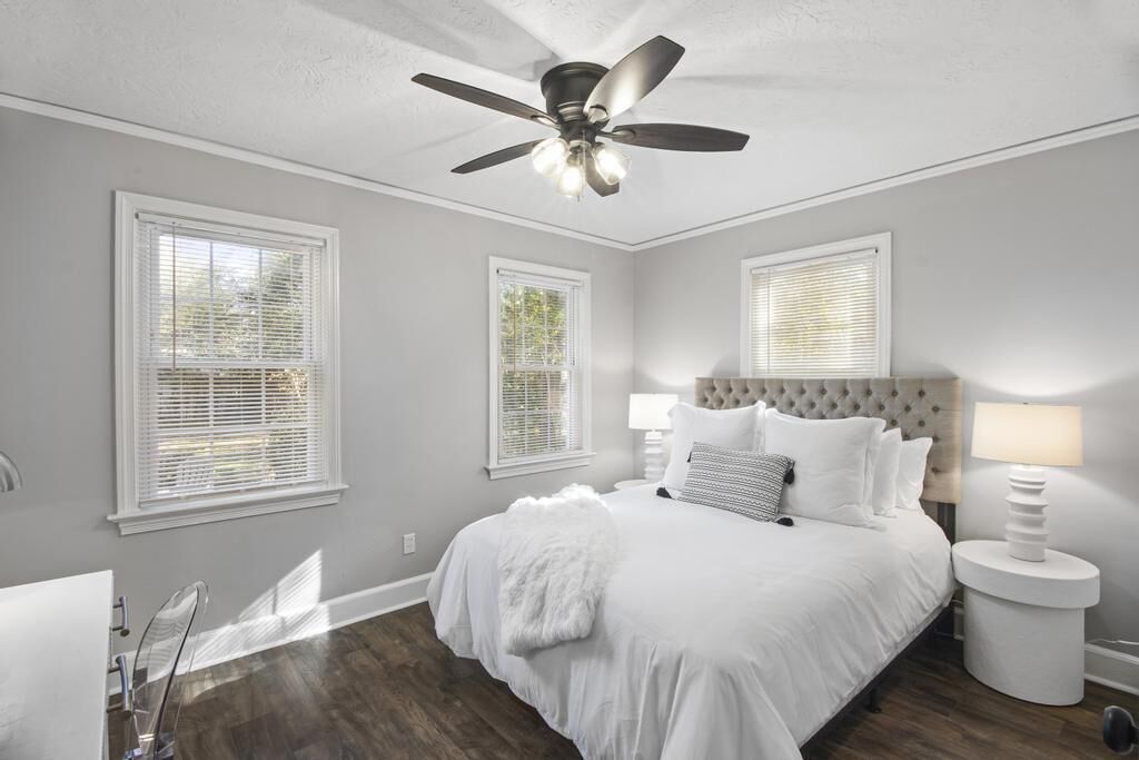 Photo of Bedroom in Forest Hills