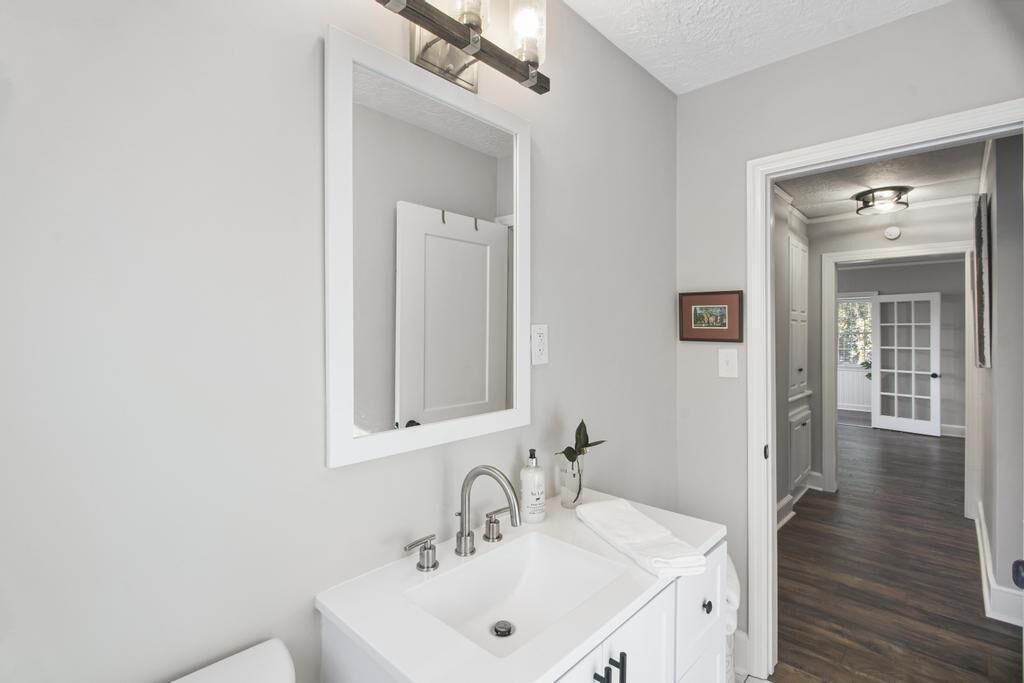 Photo of Bathroom in Forest Hills