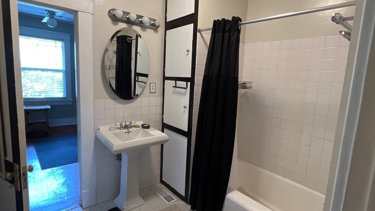 Photo of Bathroom in Hillcrest