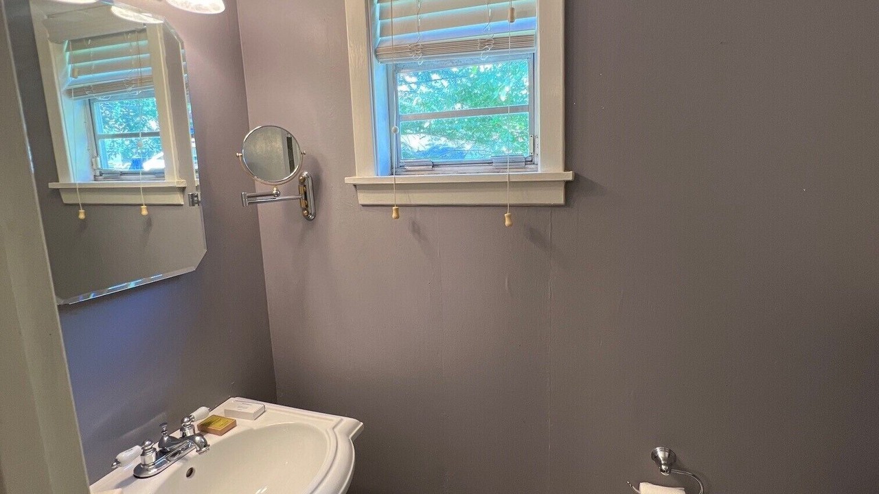 Photo of Bathroom in Hillcrest