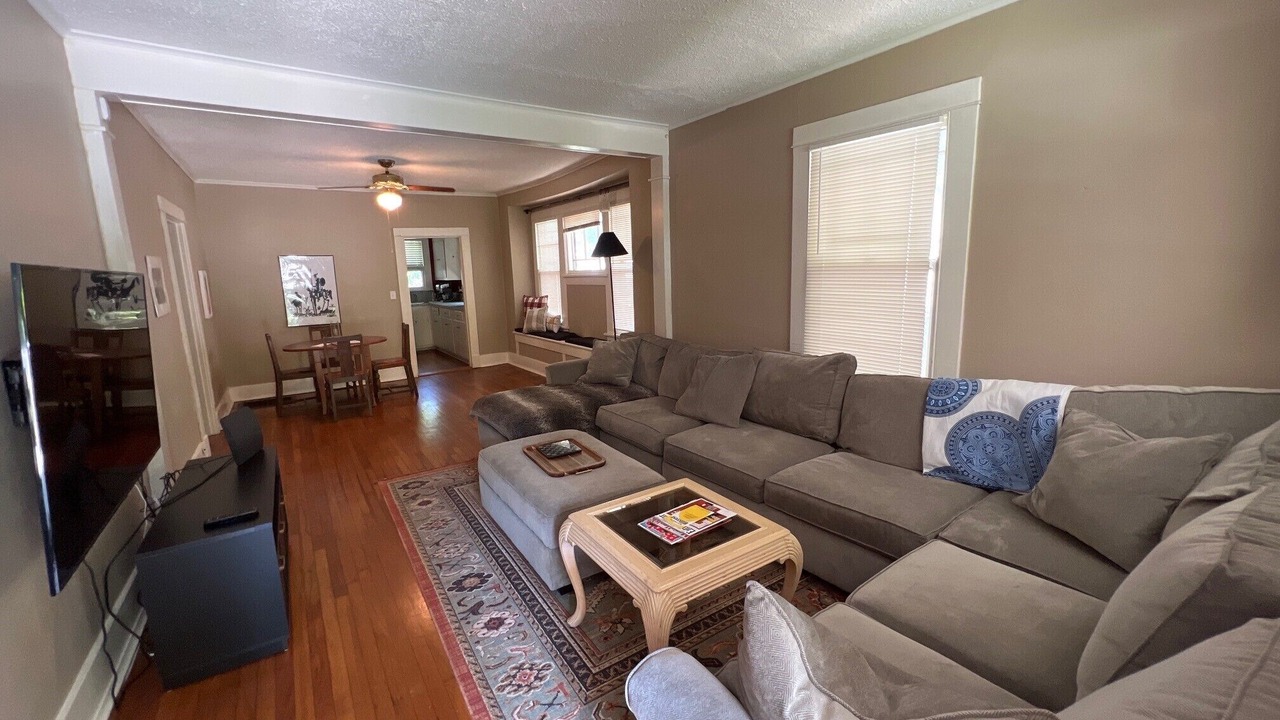 Photo of Livingroom in Hillcrest