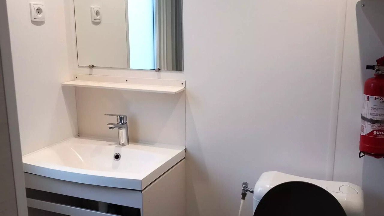 Photo of Bathroom in Fabrezan