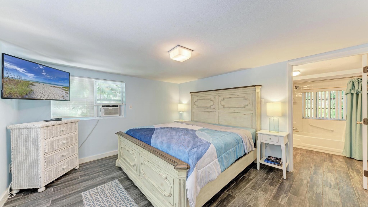 Photo of Bedroom in Englewood