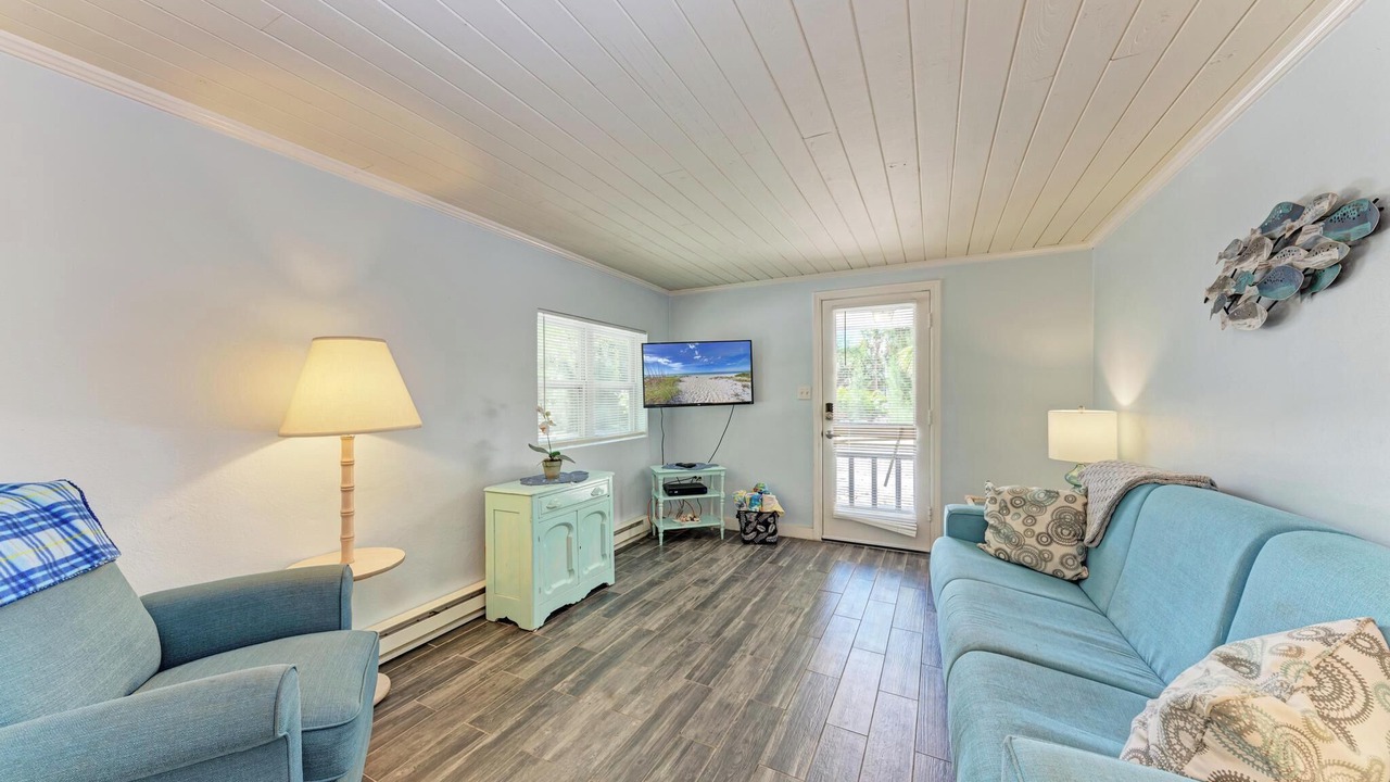 Photo of Livingroom in Englewood