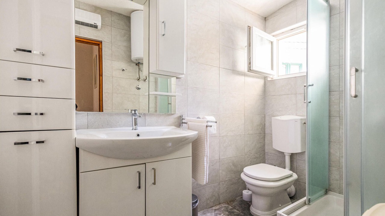 Photo of Bathroom in Opuzen