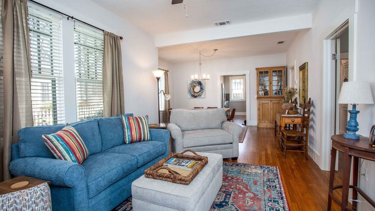 Photo of Livingroom in Fredericksburg
