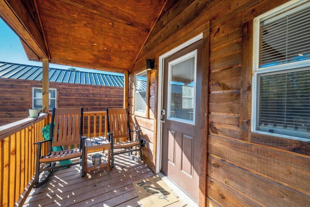 Photo of Patio Balcony in Broken Bow