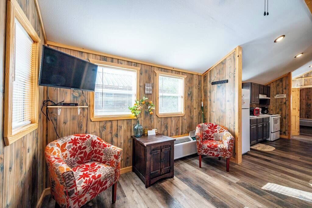 Photo of Livingroom in Broken Bow