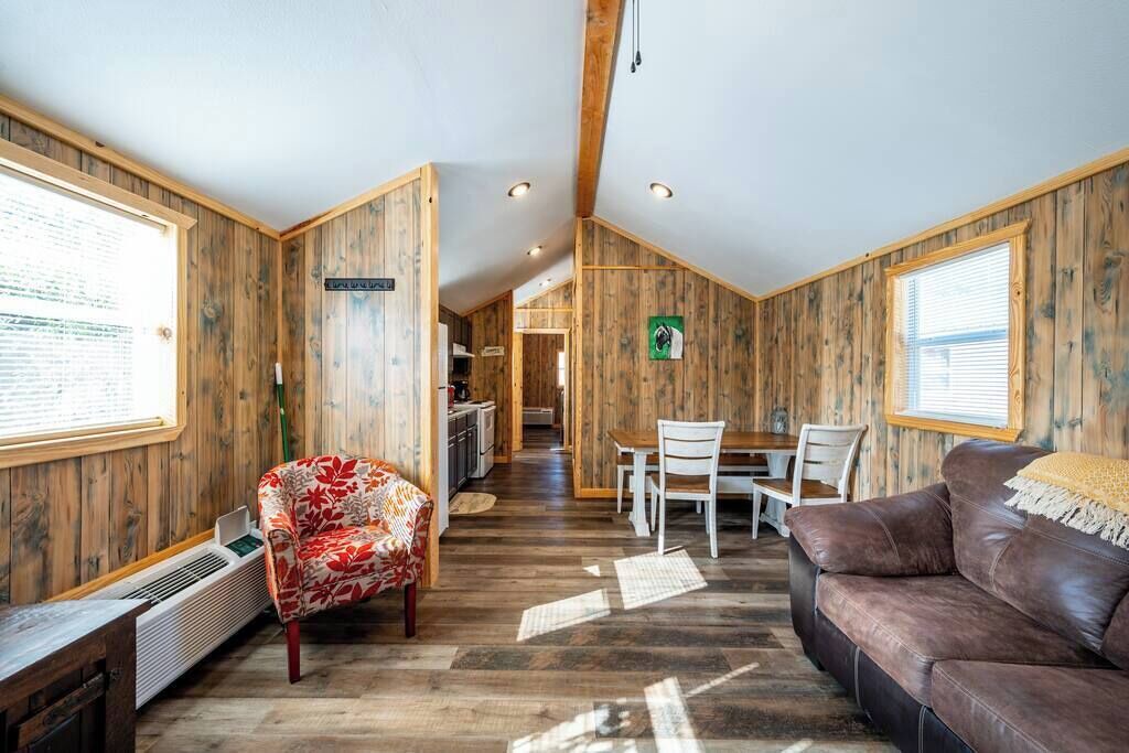 Photo of Livingroom in Broken Bow