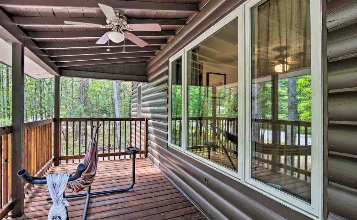 Photo of Patio Balcony in Interlochen