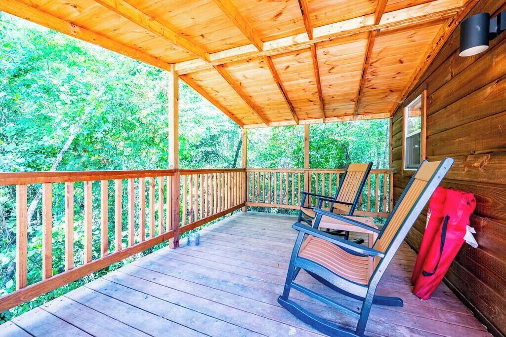 Photo of Patio Balcony in Broken Bow