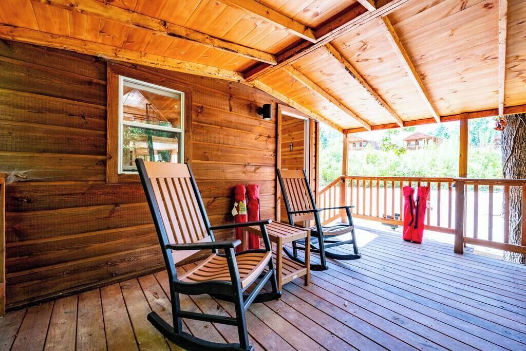 Photo of Patio Balcony in Broken Bow