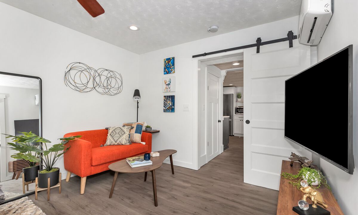 Photo of Livingroom in Huntsville