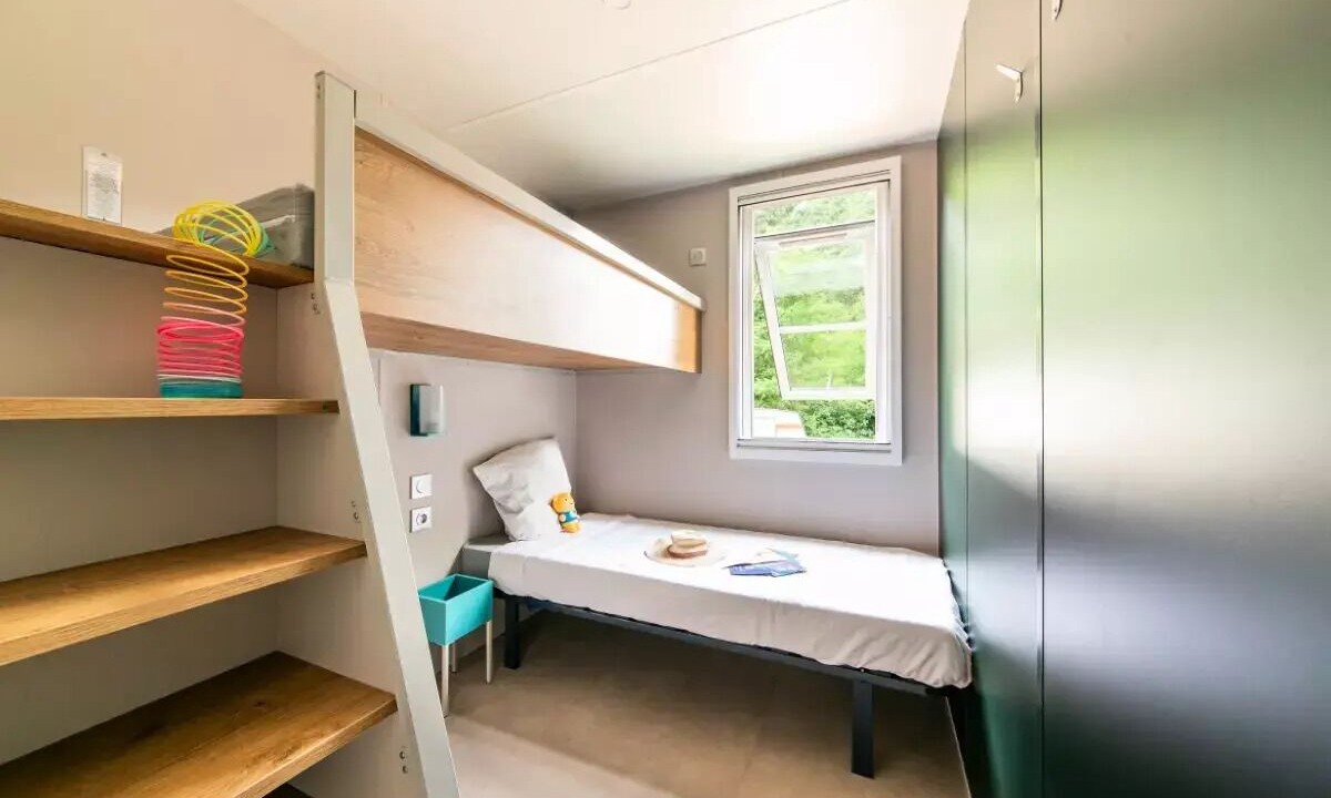 Photo of Bedroom in Saint-Vincent-de-Durfort