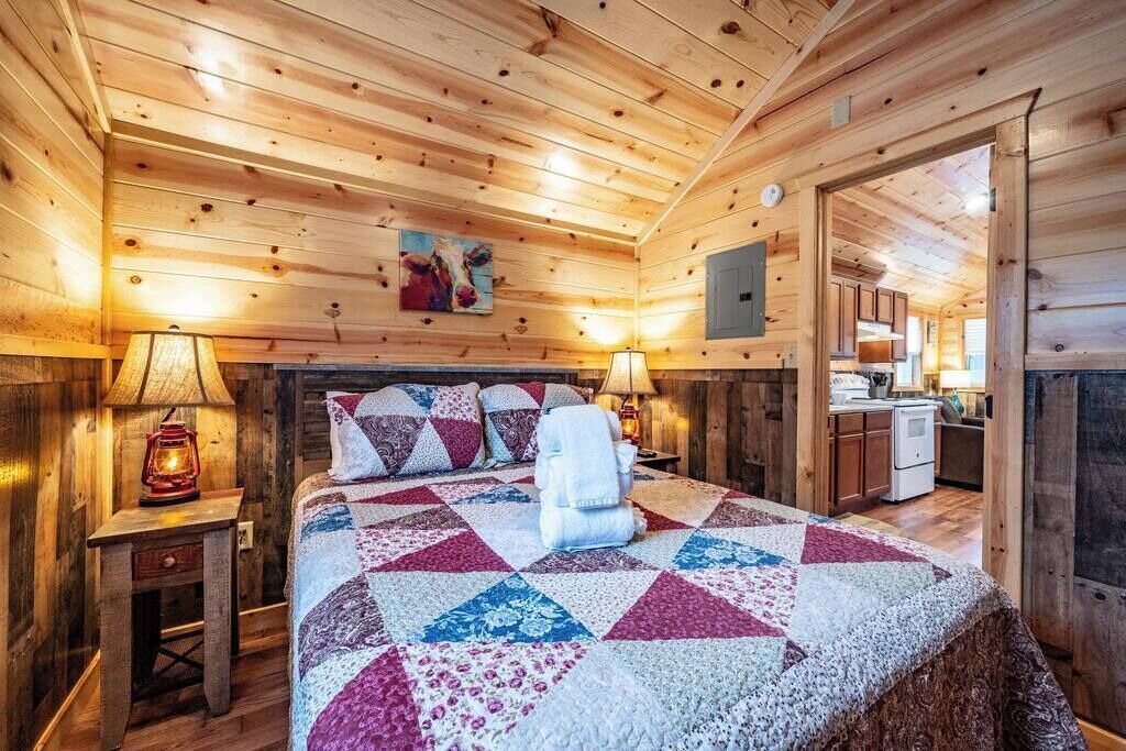 Photo of Bedroom in Broken Bow