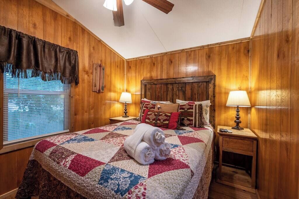 Photo of Bedroom in Broken Bow
