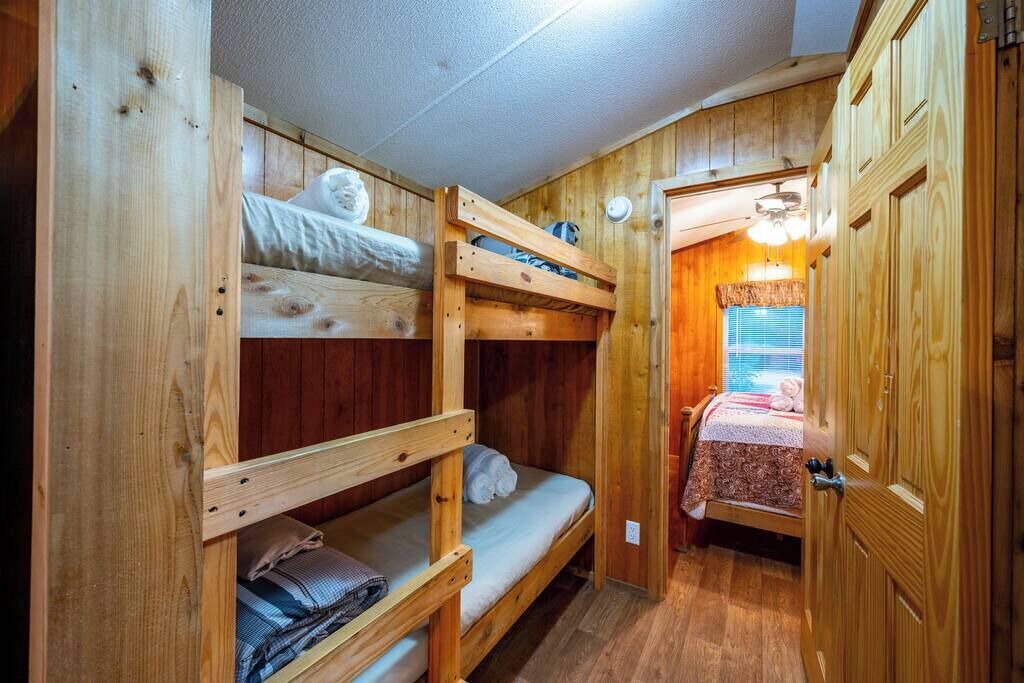 Photo of Bedroom in Broken Bow