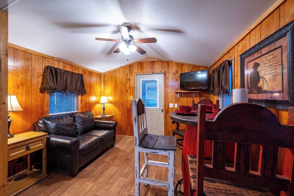Photo of Livingroom in Broken Bow