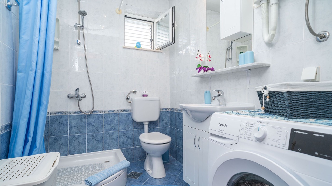 Photo of Bathroom in Dubrovacko Primorje