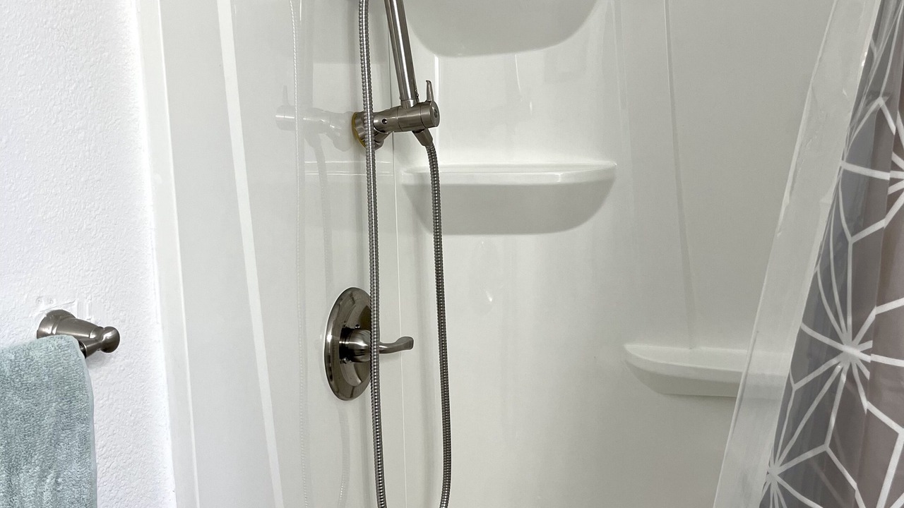 Photo of Bathroom in Oak Ridge