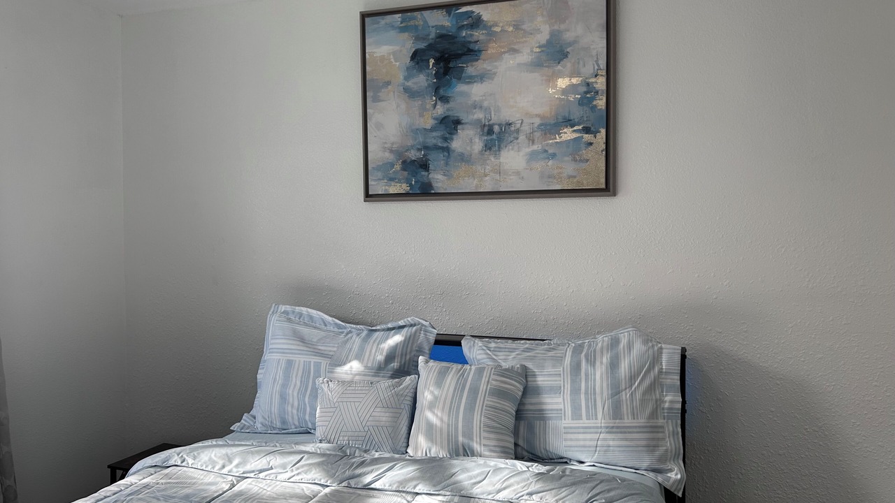 Photo of Bedroom in Oak Ridge