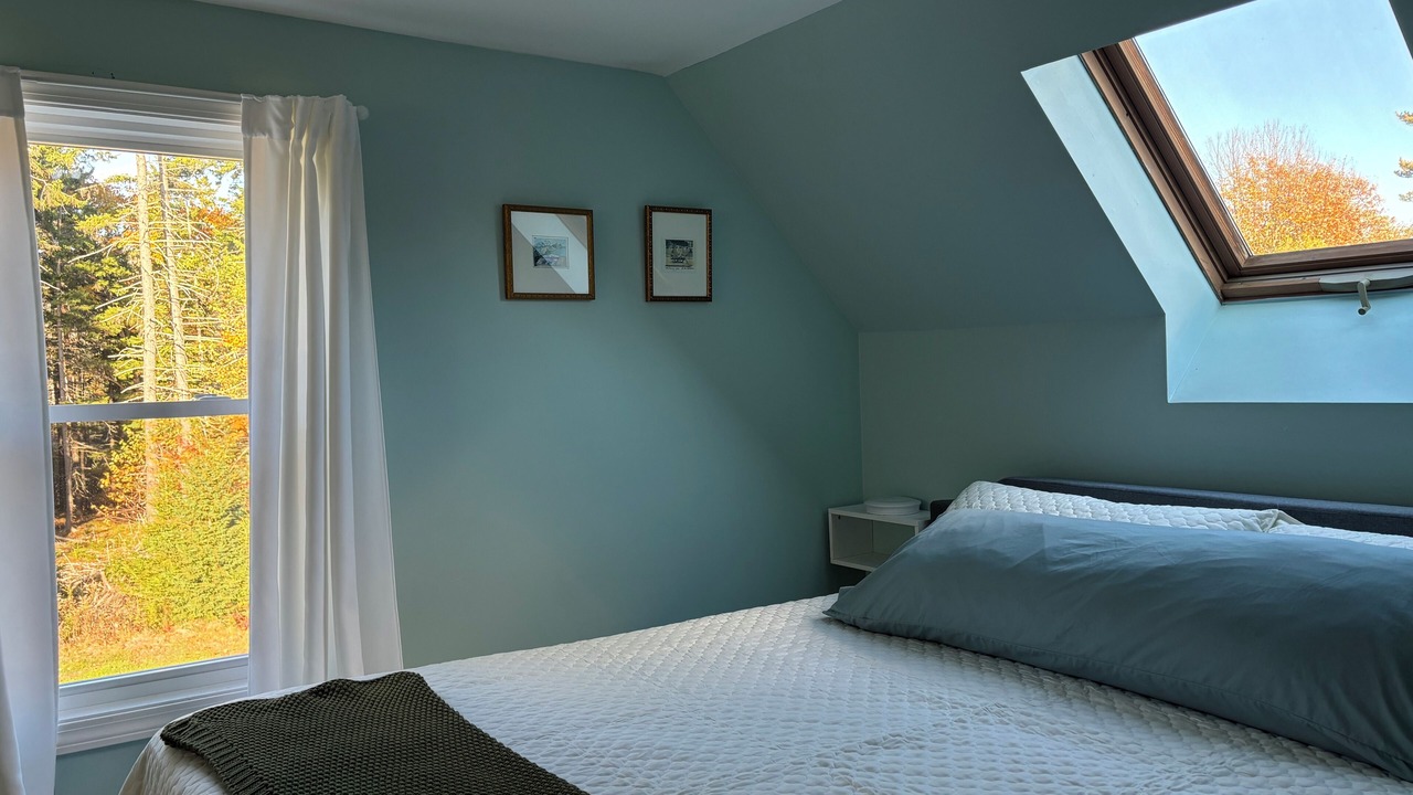 Photo of Bedroom in Mid-Coast and Islands