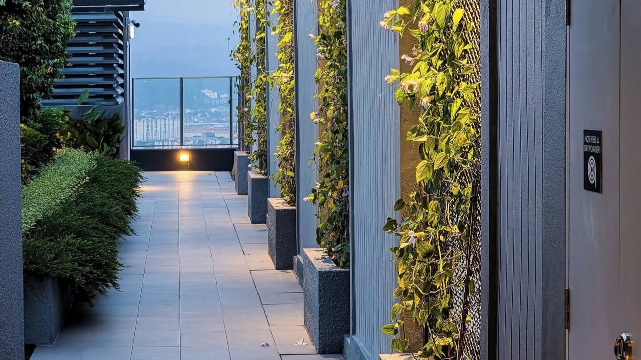 Photo of Outdoor in Maluri