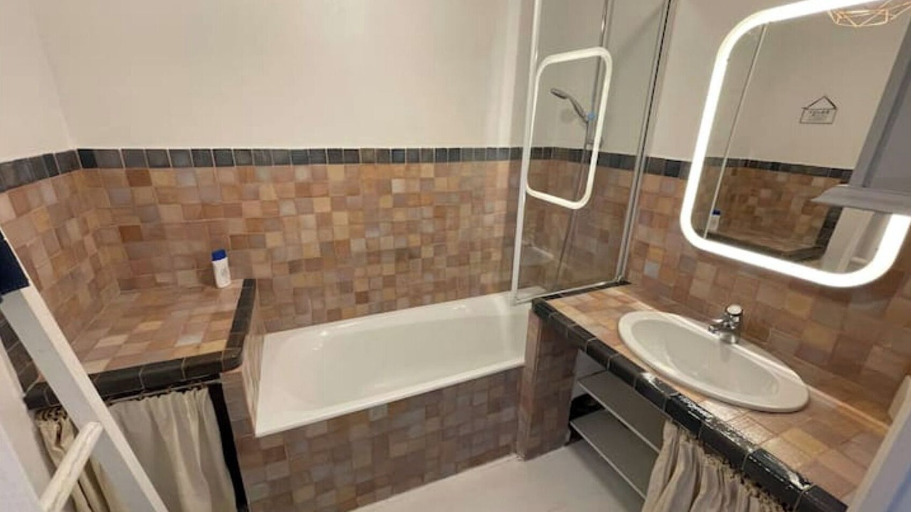 Photo of Bathroom in Villeneuvette