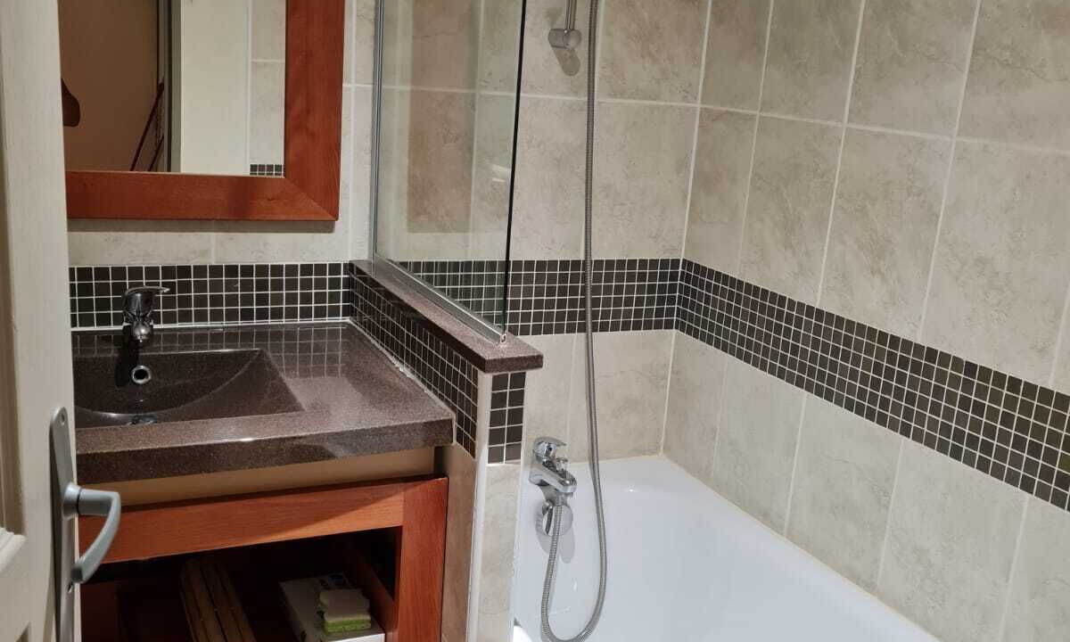 Photo of Bathroom in Rouret
