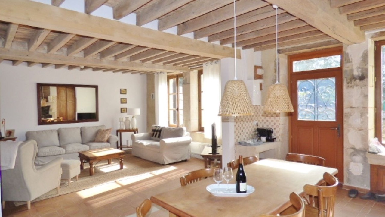 Photo of Others in Perroy