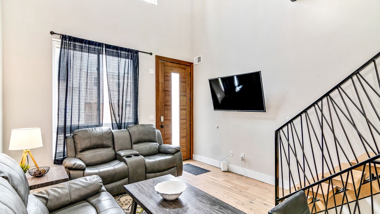 Photo of Livingroom in Devil's Pocket