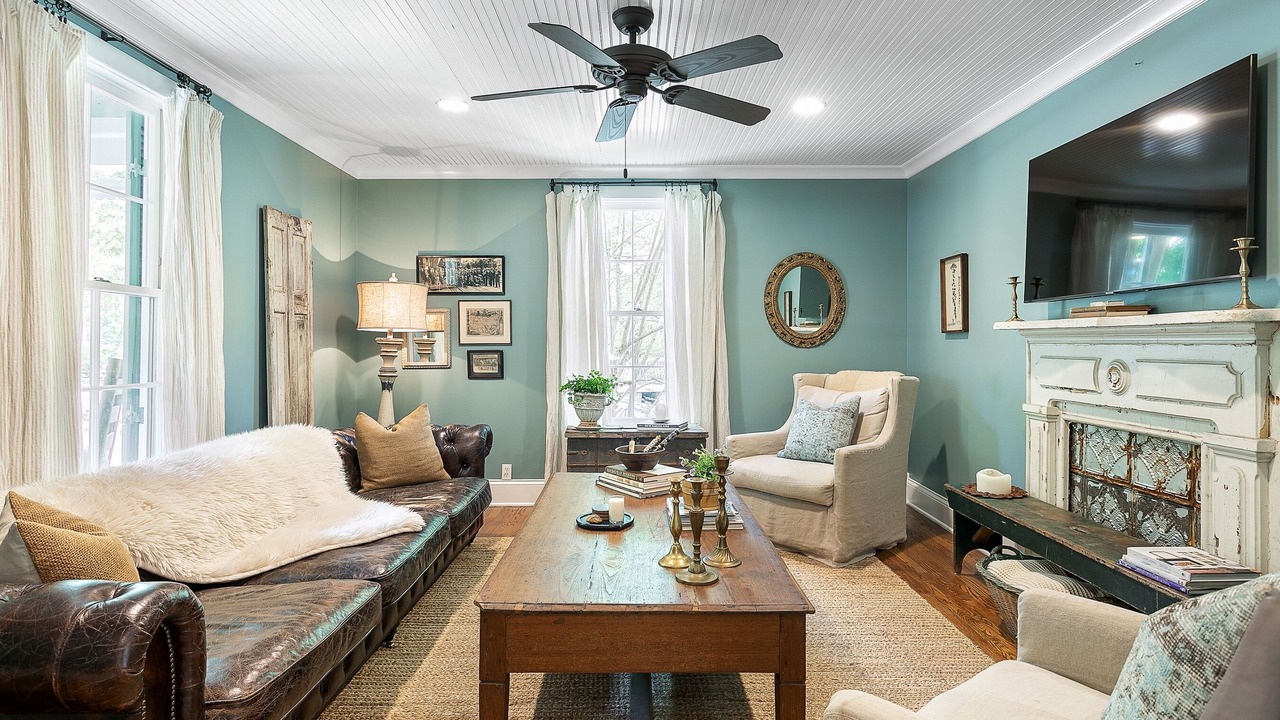 Photo of Livingroom in Leipers Fork