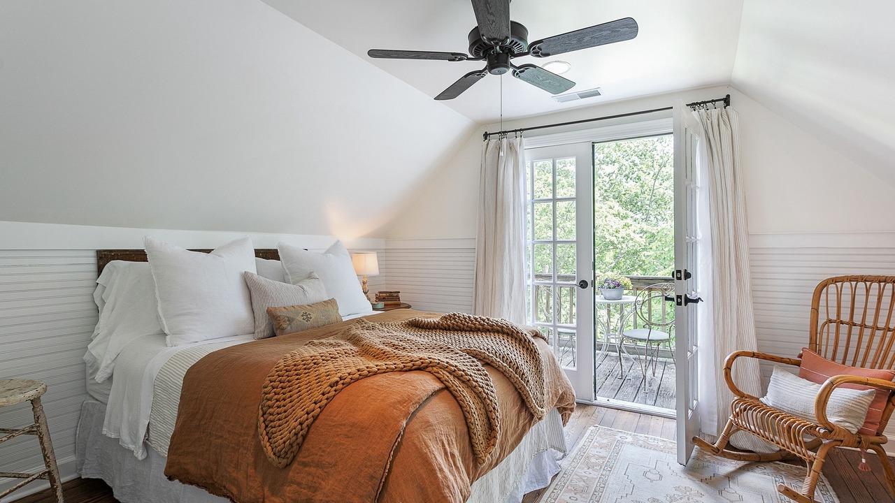 Photo of Bedroom in Leipers Fork