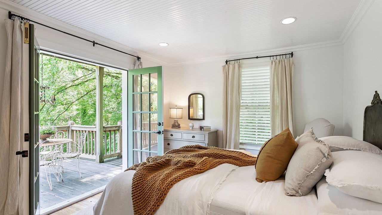 Photo of Bedroom in Leipers Fork