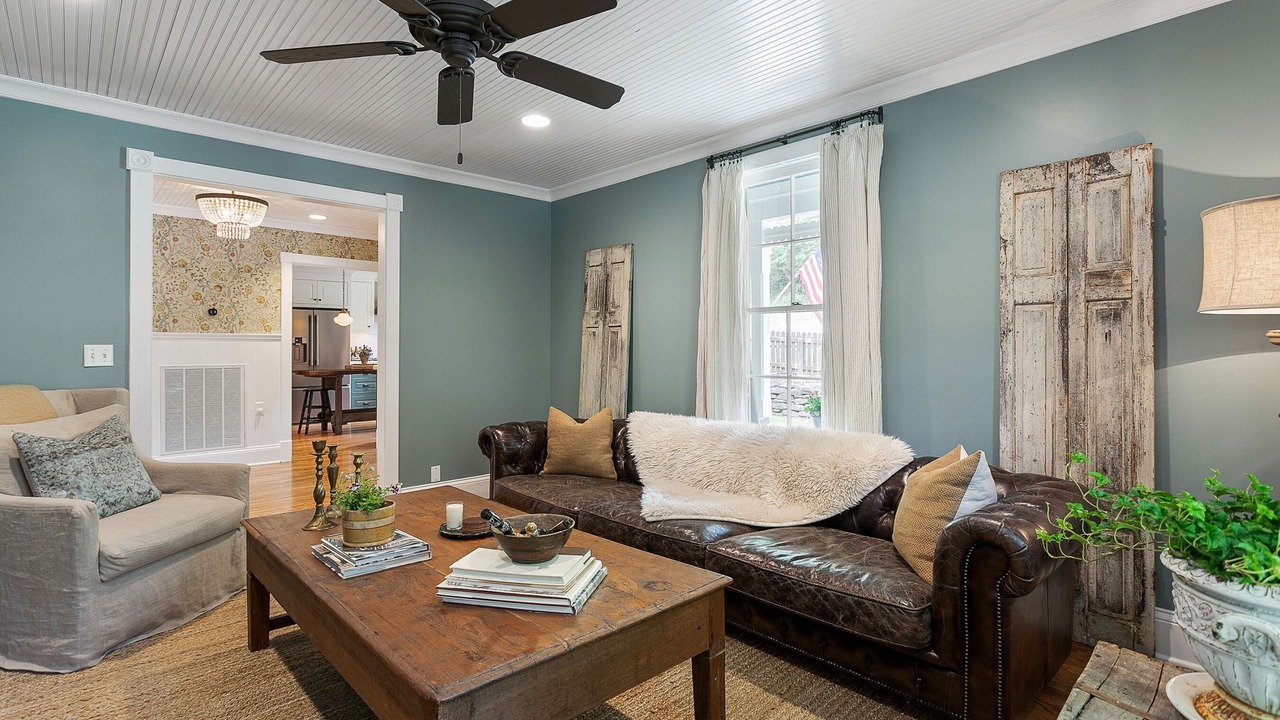 Photo of Livingroom in Leipers Fork