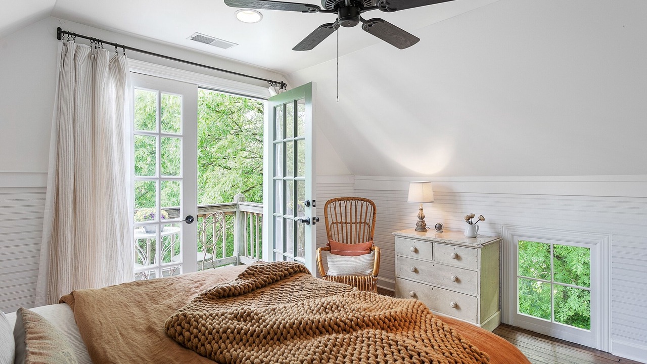Photo of Bedroom in Leipers Fork